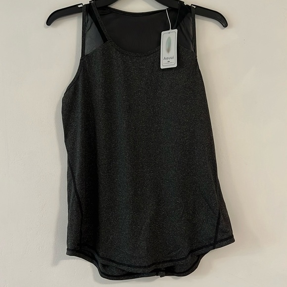 Tops - NWT Charcoal Color Workout/Yoga Top